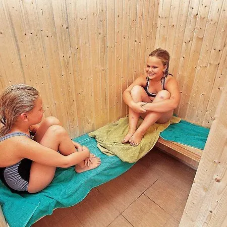 Holiday home Sleeps 14 Pool Wifi *